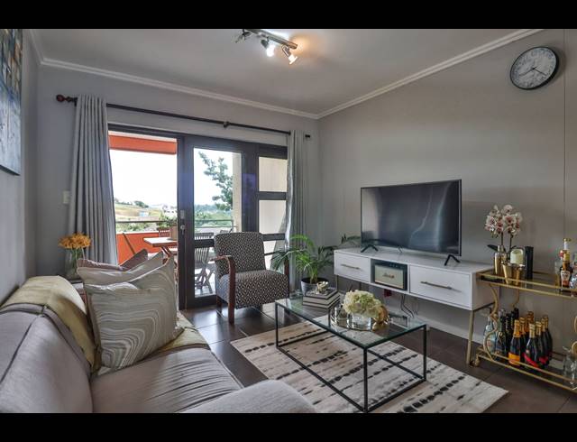 2 BEDROOM APARTMENT FOR SALE IN WESTVILLE